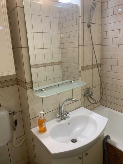 Apartament cu 2 camere decomandat în Socola