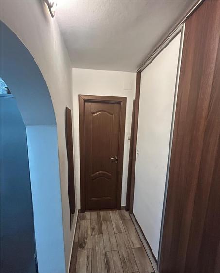 Apartament 2 camere-Zona Sud - 52 mp -54000 euro negociabil - 10