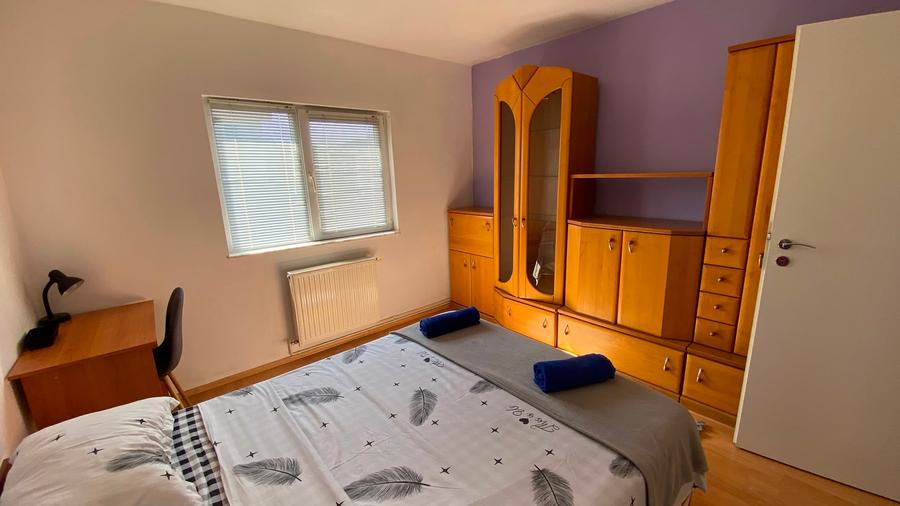 Apartament cu 3 camere decomandat în Plopilor