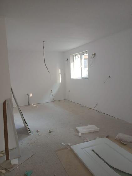 Casă cu 3 camere în Central