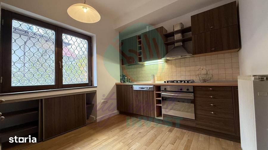 Apartament cu 3 camere în Primăverii