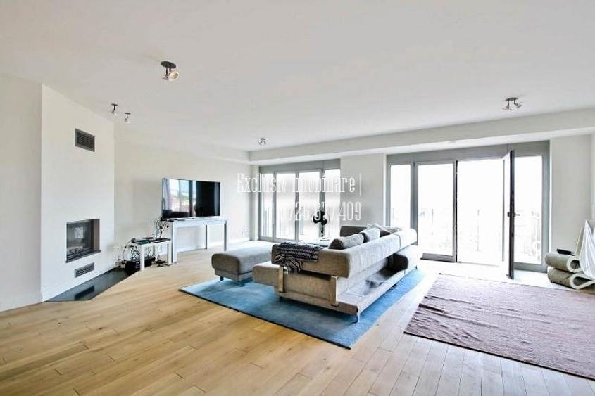 Apartament cu 4 camere decomandat, mobilat în Capitol