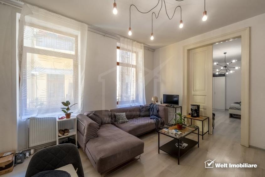 Apartament cu 3 camere semidecomandat, mobilat în Central