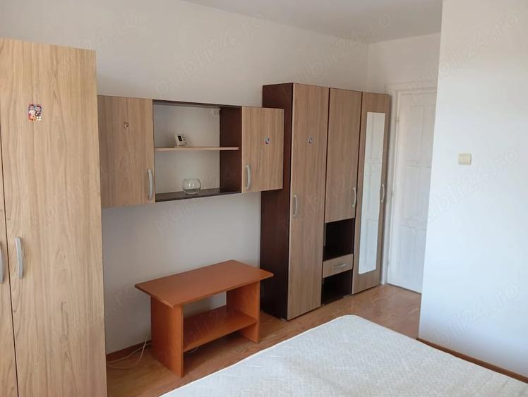 Apartament cu 2 camere decomandat în Polivalentă