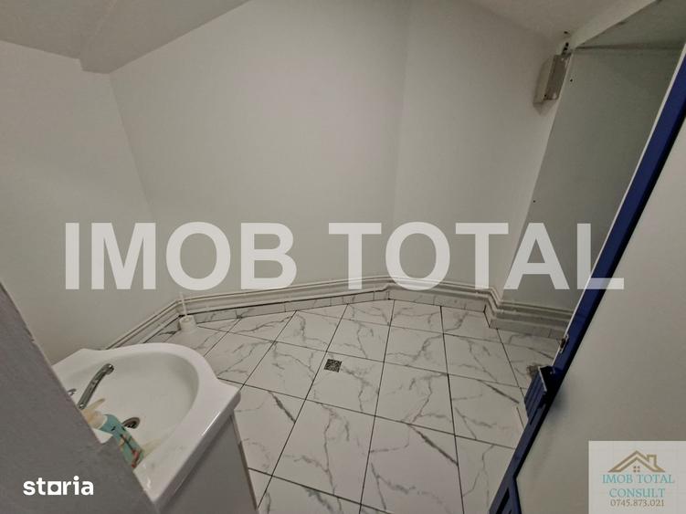 Spațiu comercial, de 60 mp, în Central