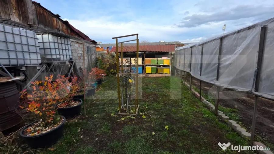 Casă cu 5 camere cu Teren 1900 Mp în Central