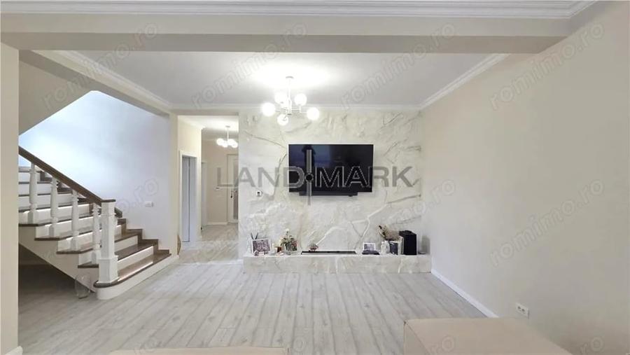 Casă cu Teren 640 Mp în Central