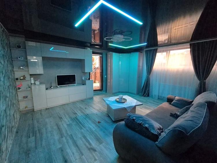Apartament cu 2 camere decomandat în Tei
