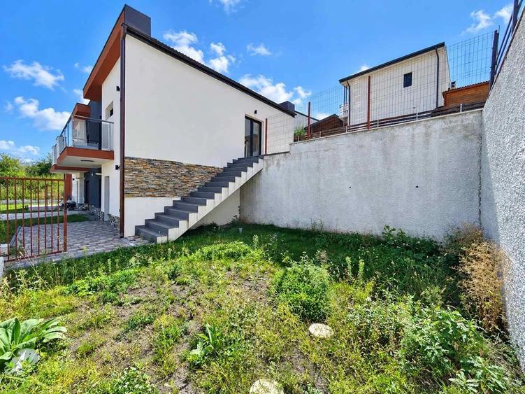 Casă individuală cu 3 camere cu Teren 250 Mp în Valea Adâncă