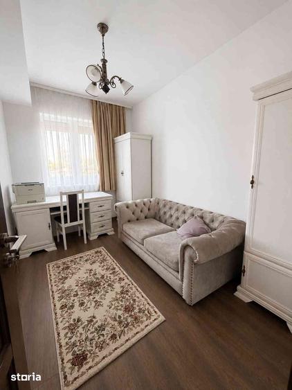 Apartament cu 3 camere decomandat în Nufărul