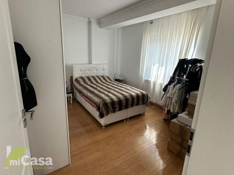 Apartament cu 3 camere decomandat, mobilat în Mazepa 2