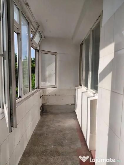 Apartament cu 2 camere semidecomandat în Țiglina 2