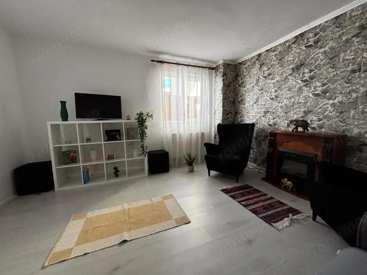 Casă cu 4 camere cu Teren 225 Mp în Zamora