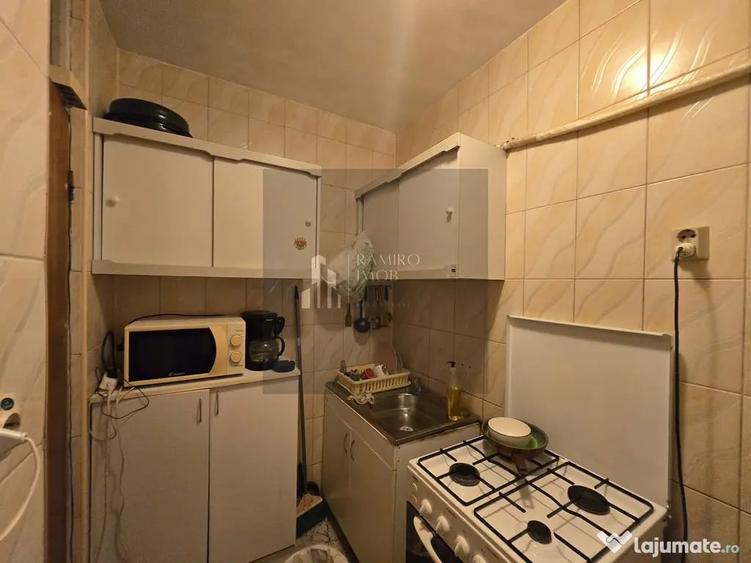 Garsonieră decomandată în Vitan
