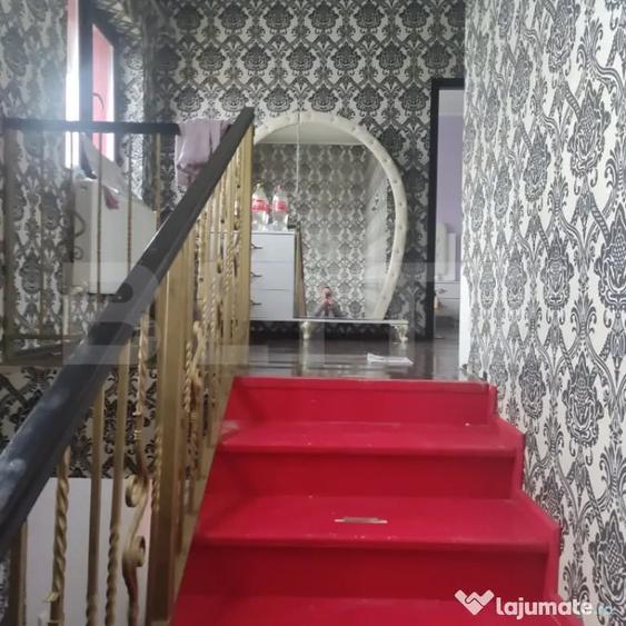 Casă cu 4 camere cu Teren 350 Mp în Valea Adâncă
