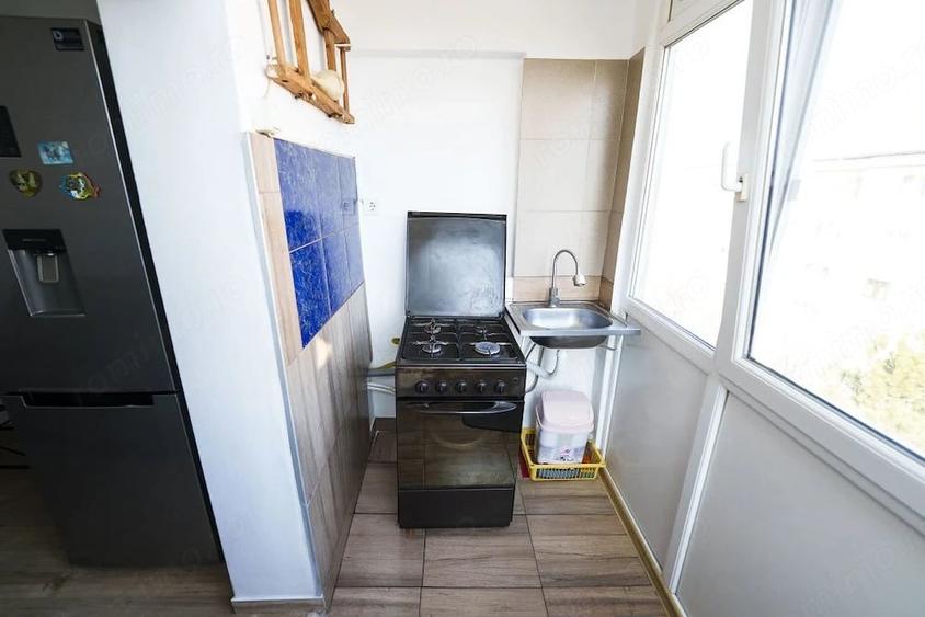 Apartament cu 2 camere decomandat în Rovine