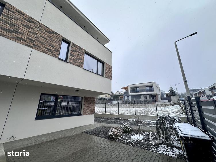Casă cu 6 camere cu Teren 330 Mp în Europa