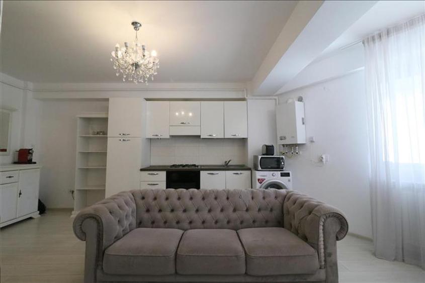 Apartament cu 2 camere decomandat, mobilat în Copou
