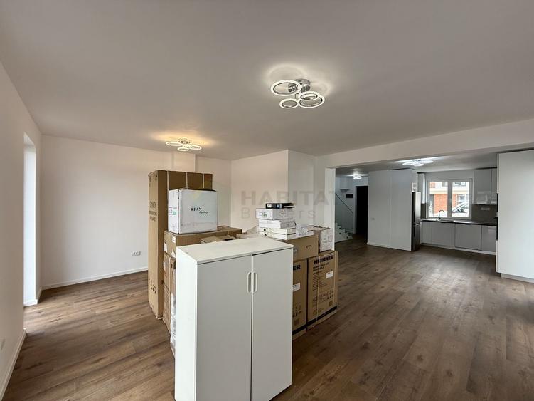 Duplex cu 4 camere cu Canalizare în Tunari