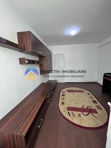 Garsonieră semidecomandată, mobilată în Dărmănești