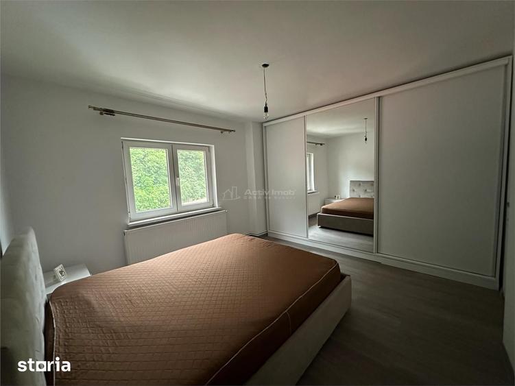 Apartament cu 3 camere decomandat, mobilat în Central