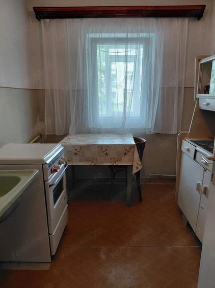 Apartament cu 2 camere decomandat în Micro 17