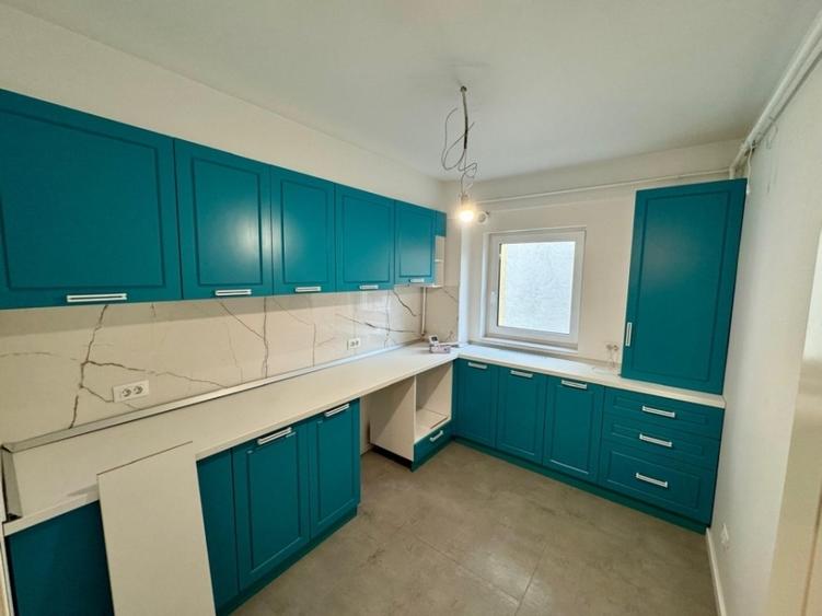 Apartament cu 2 camere decomandat în Baza 3