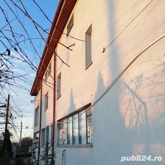Casă cu 8 camere cu Teren 500 Mp în Jilava
