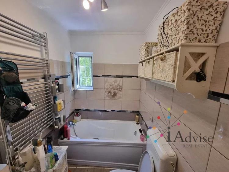 Apartament cu 3 camere în Calea București