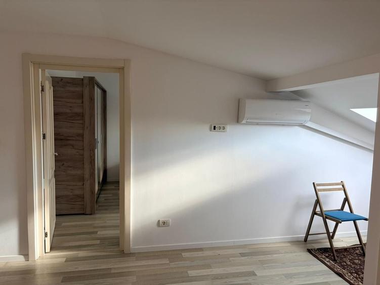 Apartament cu 3 camere decomandat, mobilat în Valea Lupului