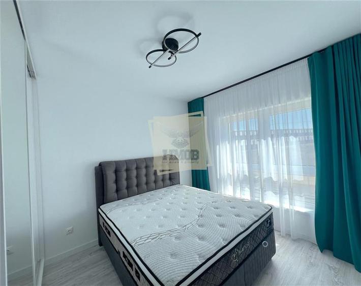 Apartament cu 3 camere semidecomandat în Exterior Est