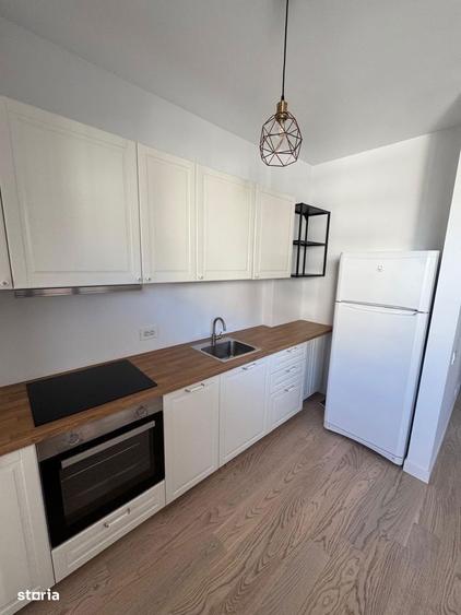 Apartament cu 2 camere, mobilat în Central — fotografia 3