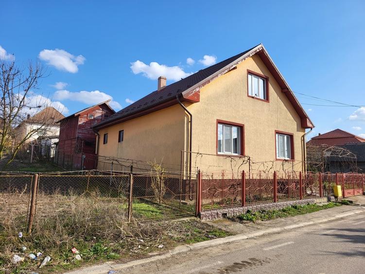 Casă cu 3 camere cu Teren 500 Mp în Zau de Câmpie