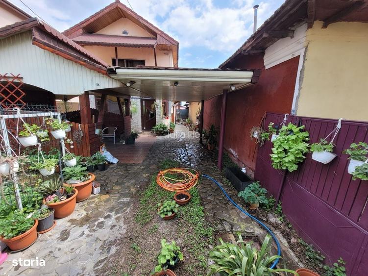 Casa cu 2 intrari, Beci, Anexa 33mp & Atelier 75 mp, Curent Trifazic
