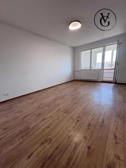 Apartament cu 2 camere decomandat în Titan