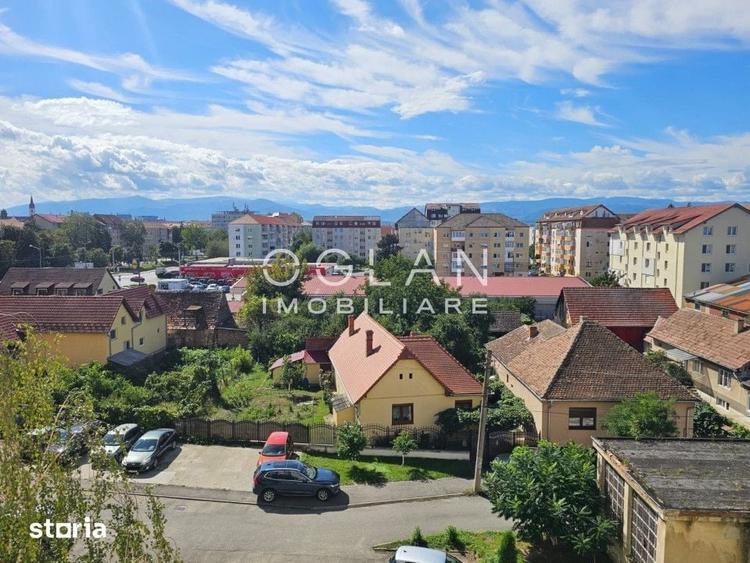 Apartament cu 3 camere decomandat în Terezian