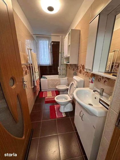 De vanzare apartament 3 camere, mobilat si utilat. Pret 69500euro neg - 9