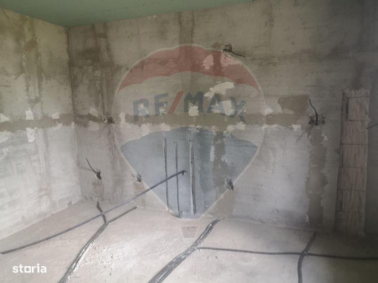Casă cu 3 camere în Uiești