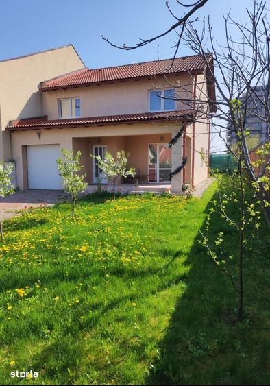 Casă cu 4 camere cu Teren 420 Mp în Gheorgheni