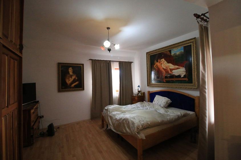 Casă individuală cu 6 camere cu Piscina în Chichiș