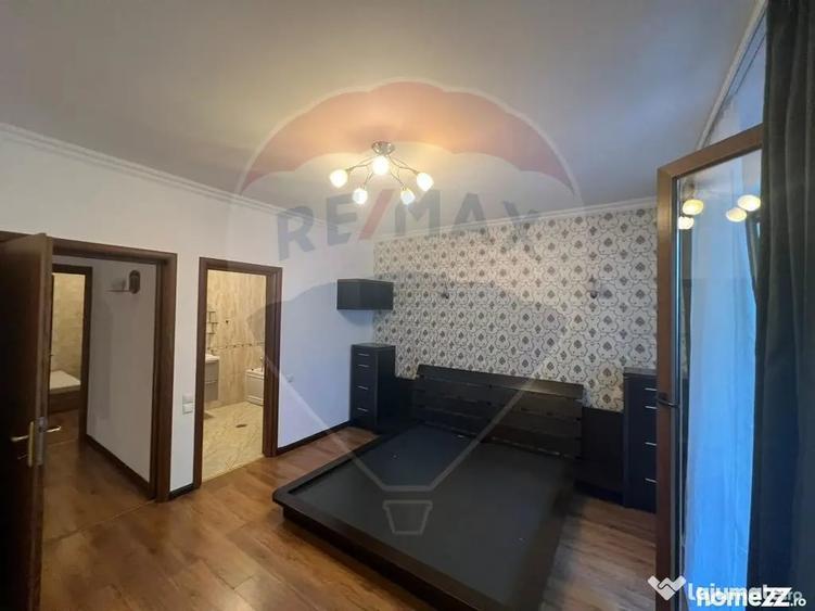 Apartament cu 3 camere semidecomandat în Domenii