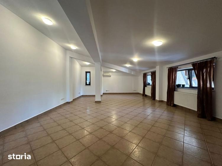 Casă cu 3 camere cu Teren 230 Mp în Aviatorilor