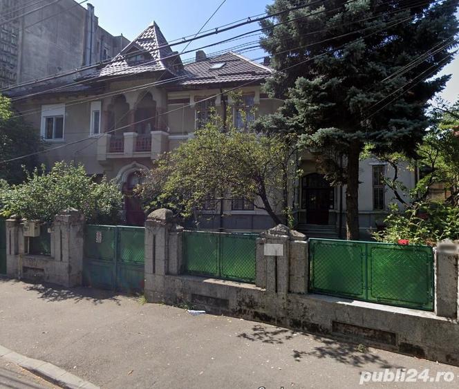 Casă cu 3 camere în Central