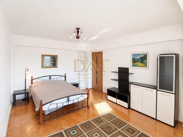Apartament cu 4 camere în Central