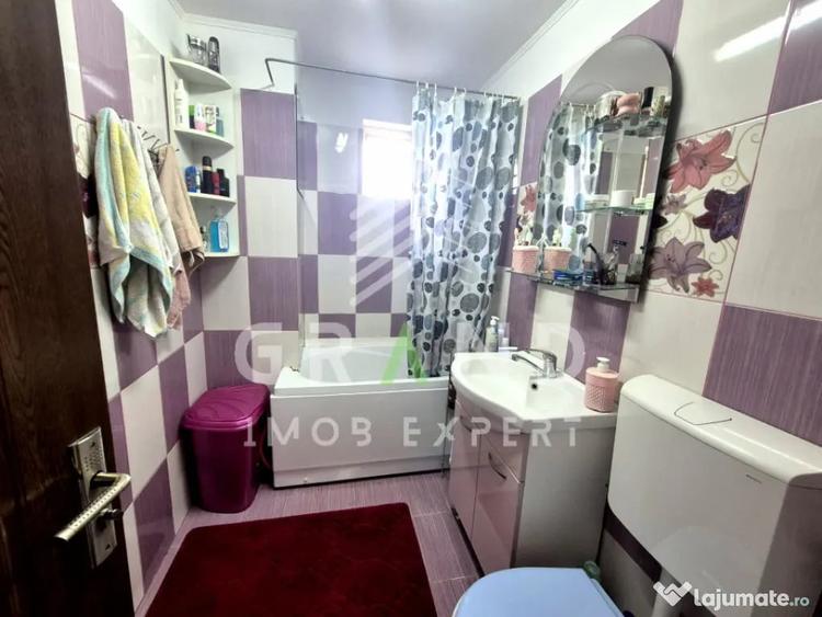 Apartament cu 3 camere semidecomandat în Central