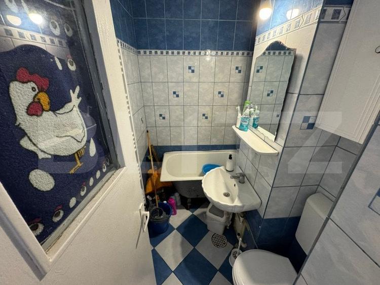 Apartament 2 camere, decomandat, cartier 9 Mai - 6