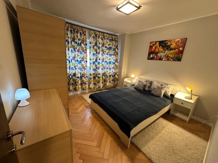 Apartament cu 3 camere decomandat, mobilat în Unirii