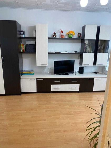 Apartament cu 2 camere semidecomandat în Petros