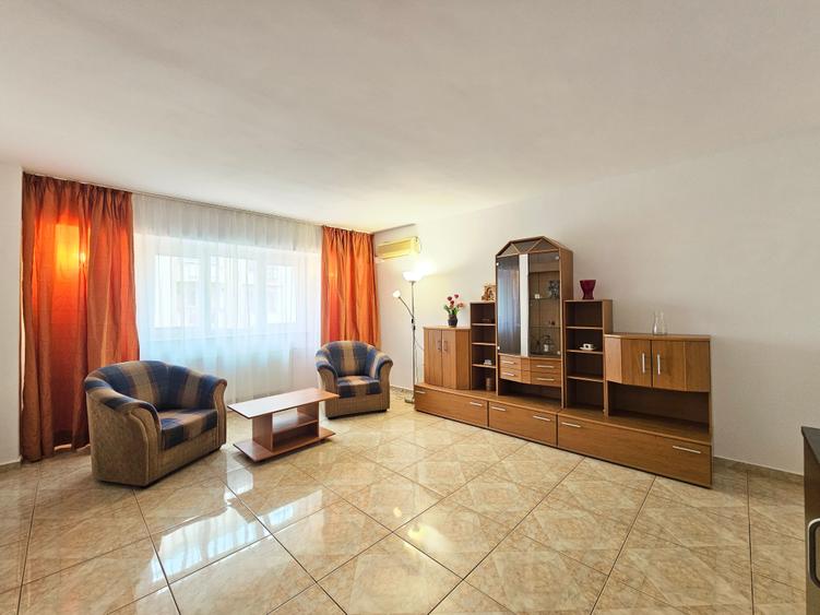 Apartament cu 3 camere decomandat, mobilat în Splaiul Unirii