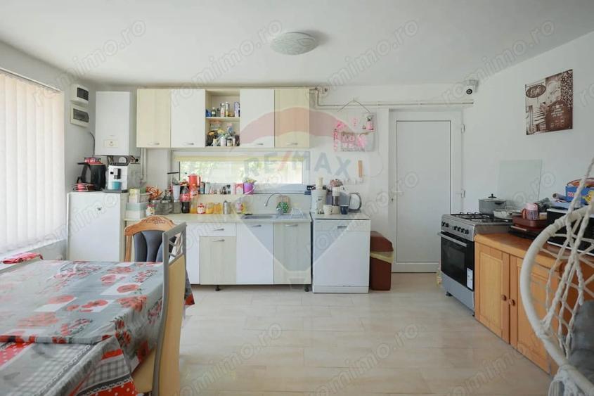 Casa cu 5 camere de vanzare in Sanmartin Cartier Lotus - 7